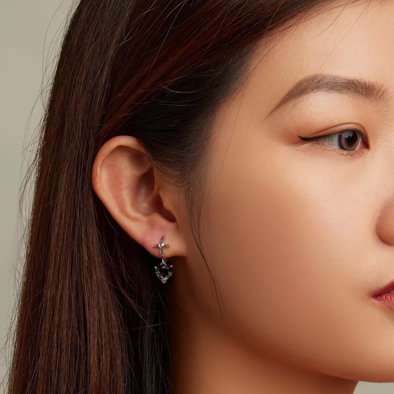 (image pour) Boucles d'oreilles créoles de style Pandora avec croix - SCE1518 - Afficher 7