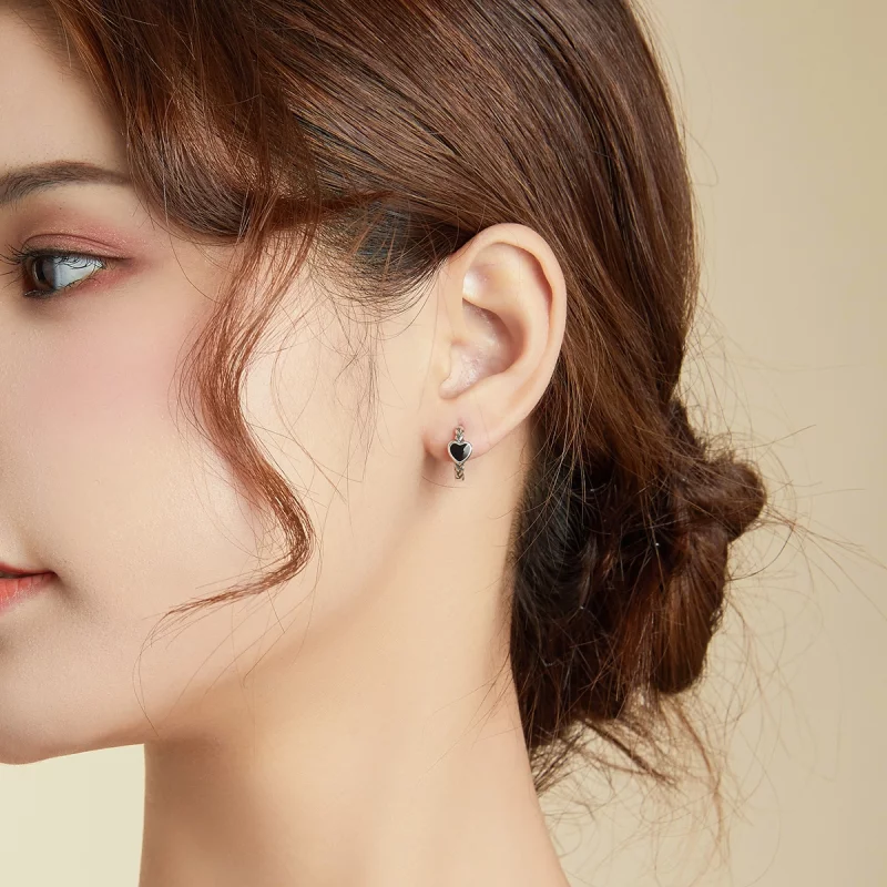 (image pour) Boucles d'oreilles à créoles en forme de cœur noir style Pandora - BSE456 - Afficher 7