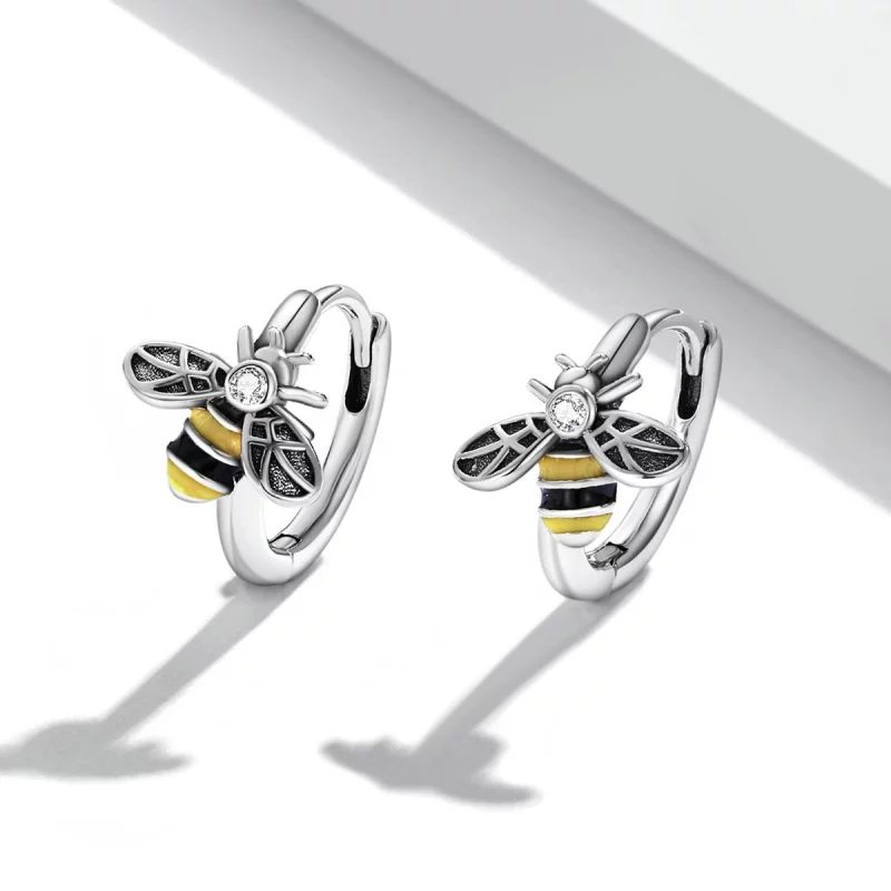 (image pour) Boucles d'oreilles à mini créoles style Pandora avec abeille - SCE1337 - Afficher 2