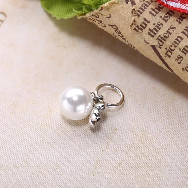 (image pour) PANDORA - Floral silver pendant with white freshwater cultured pearl, cubic zirc - Afficher 3