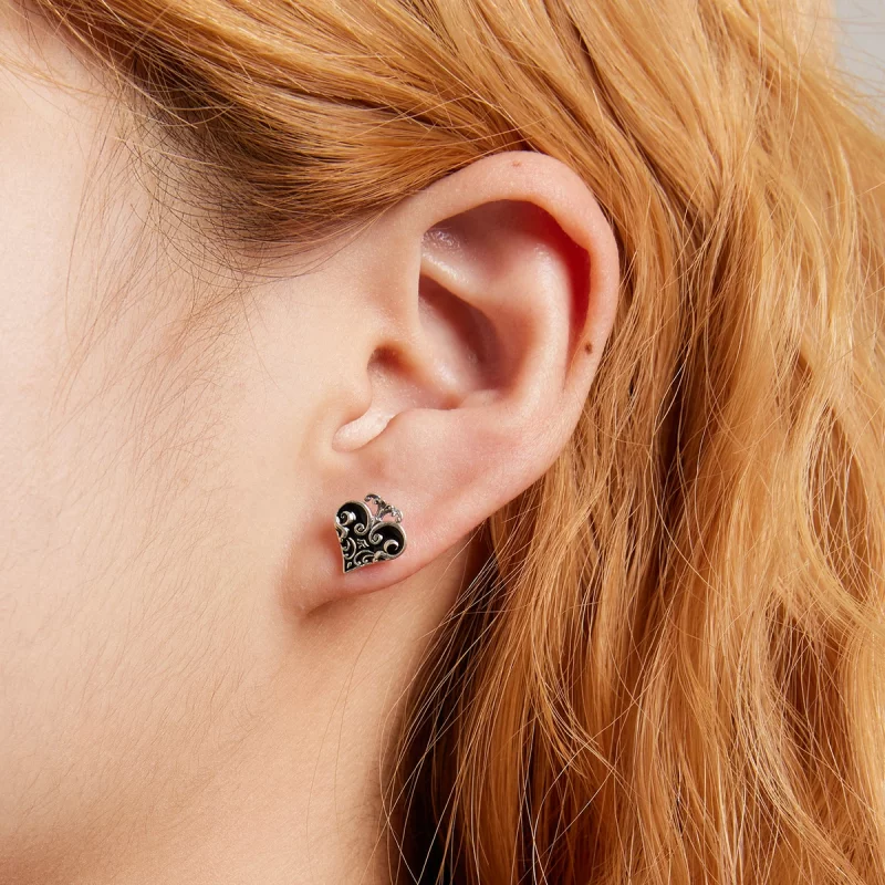 (image pour) Boucles d'oreilles à clous de style Pandora avec des cœurs de poker - SCE1378 - Afficher 8