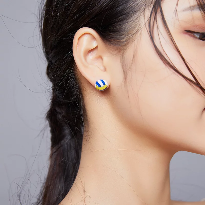 (image pour) Boucles d'oreilles à clous de style Pandora avec motif de volley-ball dynamique - Afficher 7