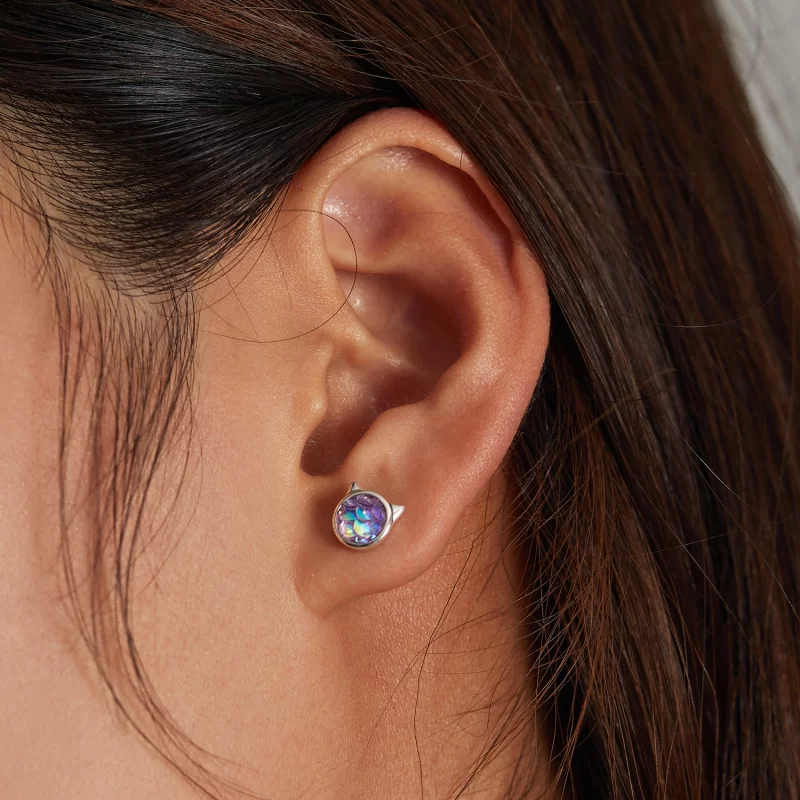 (image pour) Boucles d'oreilles clous de style Pandora, tête de chat à motif écailles de pois - Afficher 6