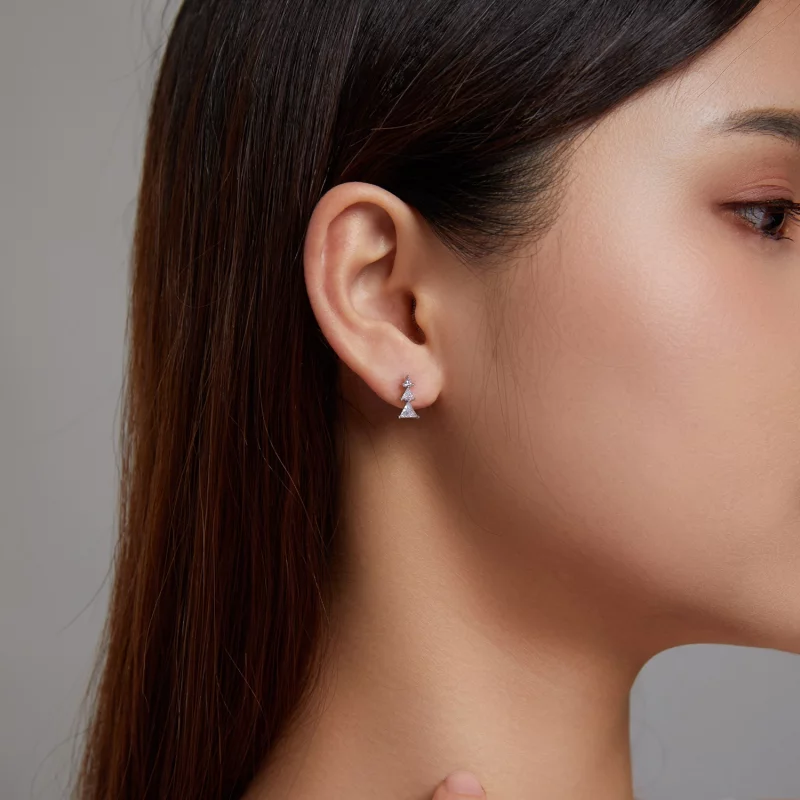(image pour) Boucles d'oreilles clous délicates de style Pandora avec un sapin de Noël - SCE1 - Afficher 5