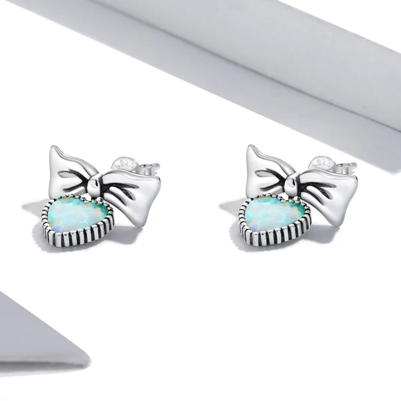 (image pour) Boucles d'oreilles clous en forme de cœur et nœud en opale de style Pandora - SC - Afficher 2