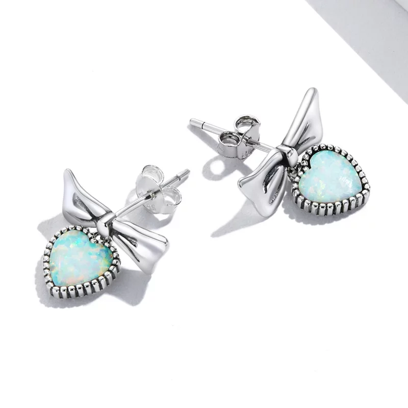 (image pour) Boucles d'oreilles clous en forme de cœur et nœud en opale de style Pandora - SC - Afficher 4