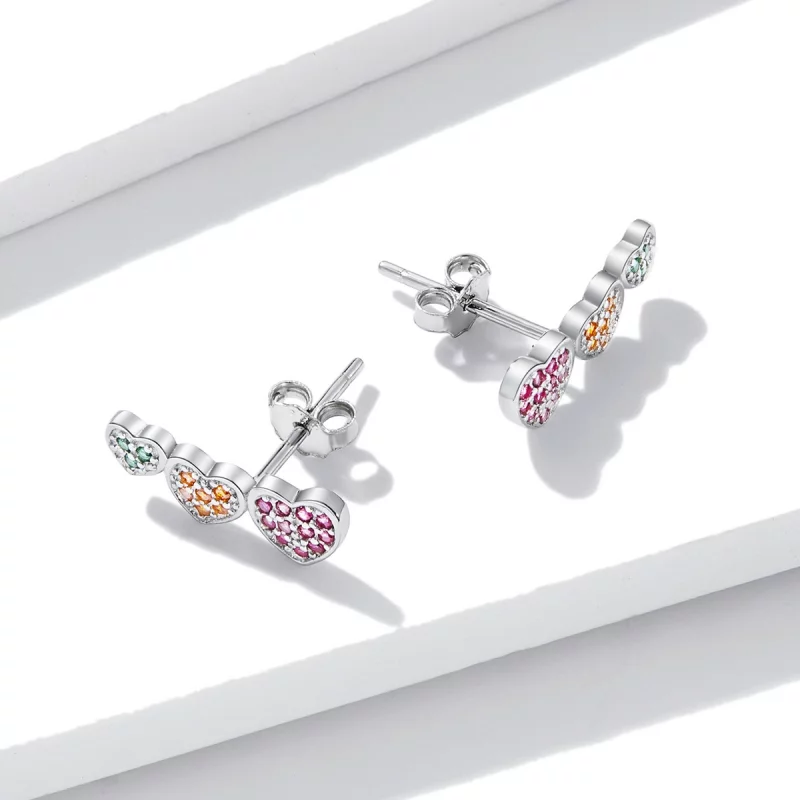 (image pour) Boucles d'oreilles clous en forme de cœurs colorés de style Pandora - BSE588 - Afficher 3