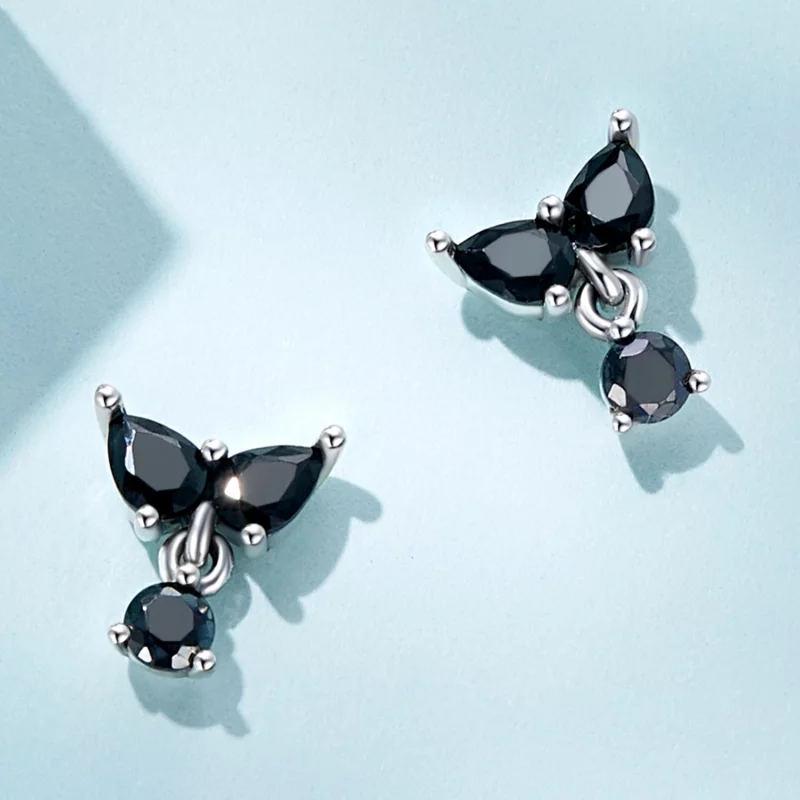 (image pour) Boucles d'oreilles à clous en zircone noire de style Pandora - SCE1507 - Afficher 2