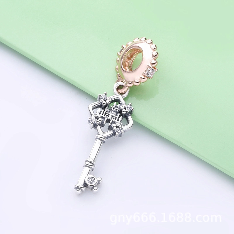 (image pour) Charm Pendant Rose Gold Pandora Disney Parks Clé 788226CZ - Afficher 2