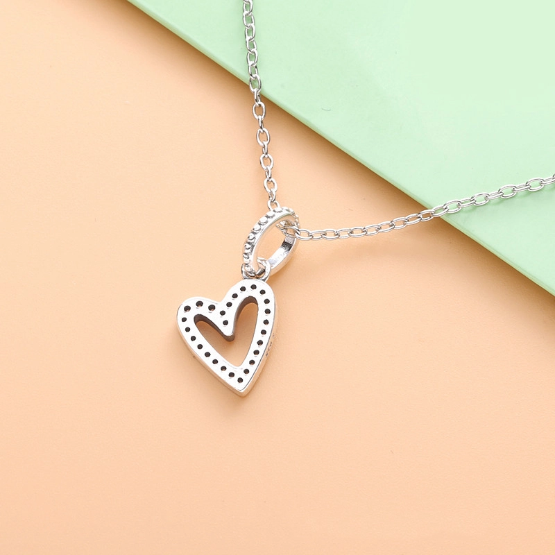 (image pour) Collier Pendant Pandora Esquisse de Cœur Scintillant 398688C01 - Afficher 2