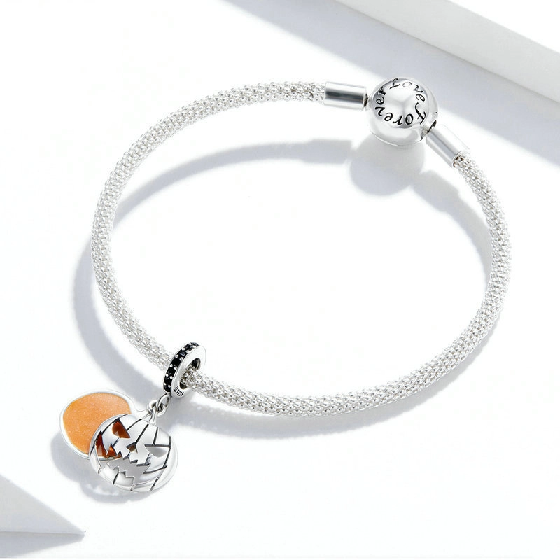 (image pour) Charm Pendant Style PANDORA Visage souriant de citrouille maléfique d'Halloween - Afficher 2