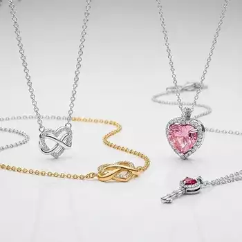 (image pour) Colliers avec pendentifs